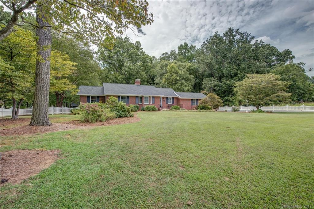 258 Wilson Farm Road Gastonia, NC 28056 - Photo 2 of 23 Gallery Image 2