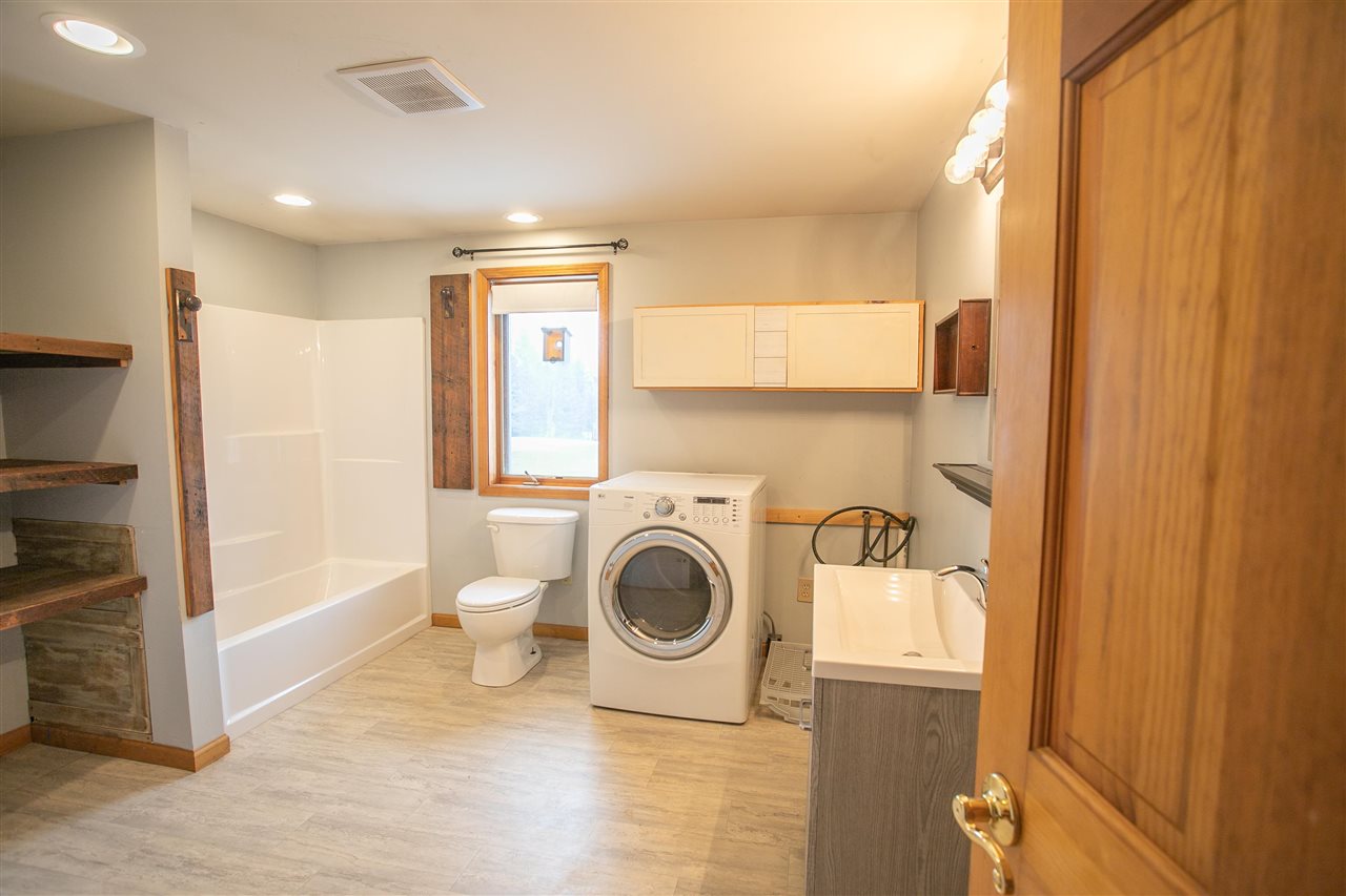 4550 Bill Road Durand, MI 48429 - Photo 27 of 70 50068016-26.JPG