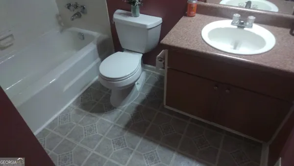 $120,000 | 4701 Flat Shoals Road, Unit 42A, Union City, GA 30291