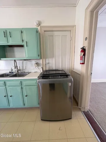 $1,500 | 24 George Street, Cohoes, NY 12047