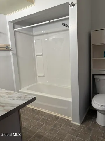 $1,500 | 24 George Street, Cohoes, NY 12047