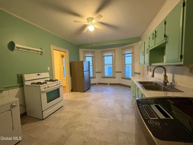 $1,500 | 24 George Street, Cohoes, NY 12047