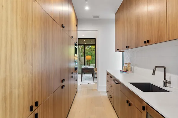 $3,950,000 | 1604 Barclay Drive, Austin, TX 78746