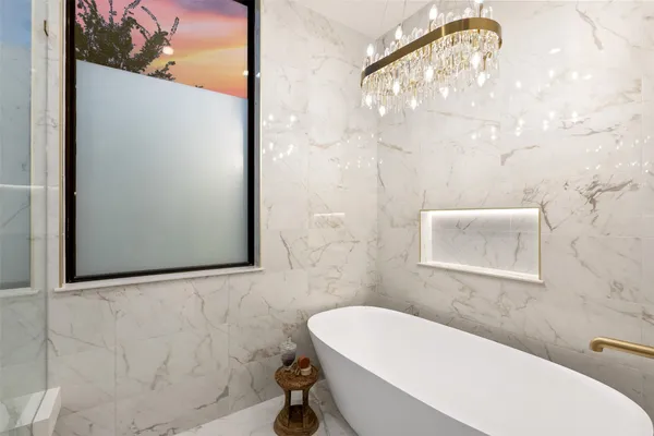 $3,950,000 | 1604 Barclay Drive, Austin, TX 78746