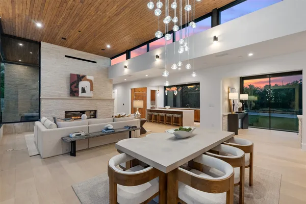 $3,950,000 | 1604 Barclay Drive, Austin, TX 78746