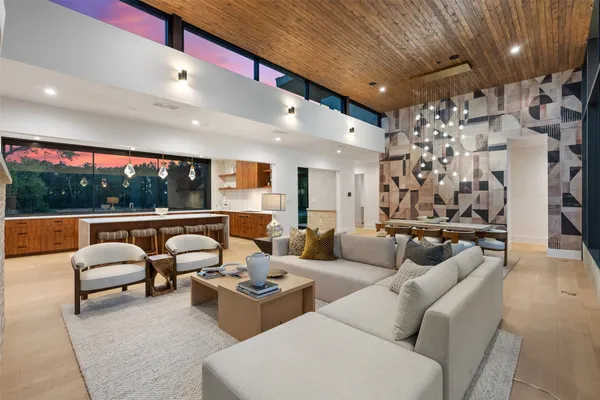 $3,950,000 | 1604 Barclay Drive, Austin, TX 78746