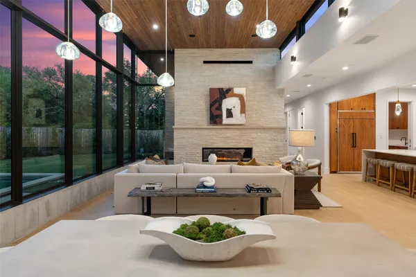 $3,950,000 | 1604 Barclay Drive, Austin, TX 78746