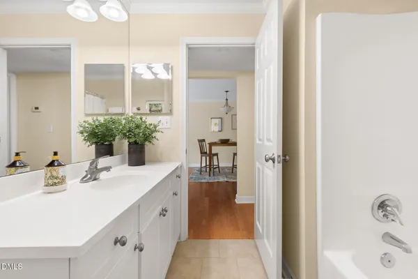 $223,900 | 1513 East Franklin Street, Unit F 123, Chapel Hill, NC 27514