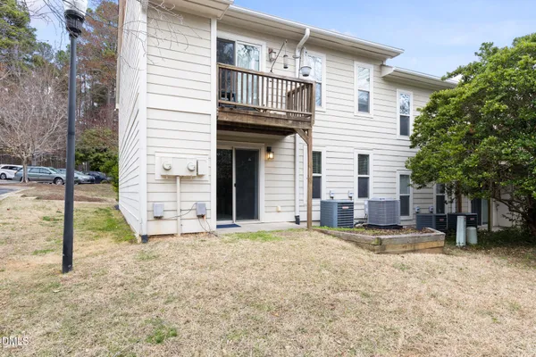 $223,900 | 1513 East Franklin Street, Unit F 123, Chapel Hill, NC 27514
