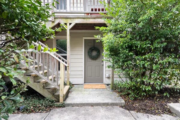 $223,900 | 1513 East Franklin Street, Unit F 123, Chapel Hill, NC 27514