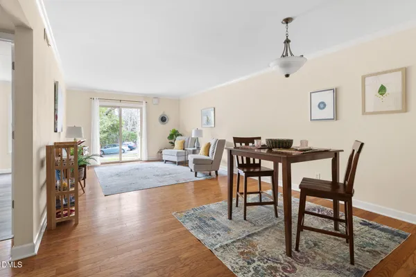 $223,900 | 1513 East Franklin Street, Unit F 123, Chapel Hill, NC 27514