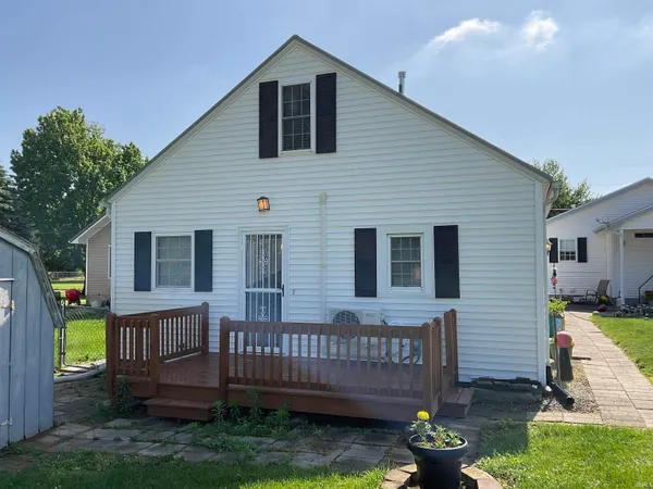 $950 | 107 North Rufus Street, Unit 1/2, New Haven, IN 46774