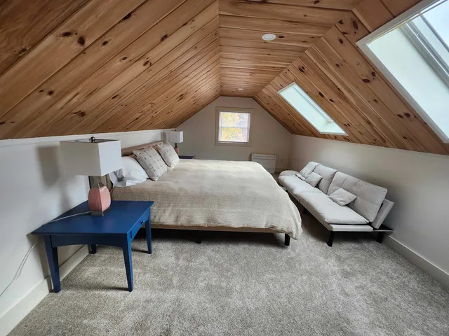 $2,400 | 17 Highland Terrace, Wolfeboro, NH 03894