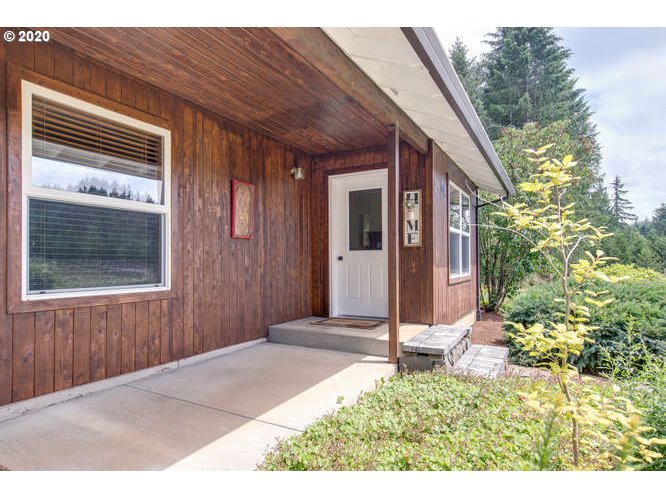 22228 South Lewellen Road Beavercreek, OR 97004 - Photo 4 of 32 Gallery Image 4