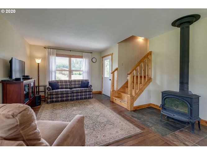 22228 South Lewellen Road Beavercreek, OR 97004 - Photo 7 of 32 Gallery Image 7