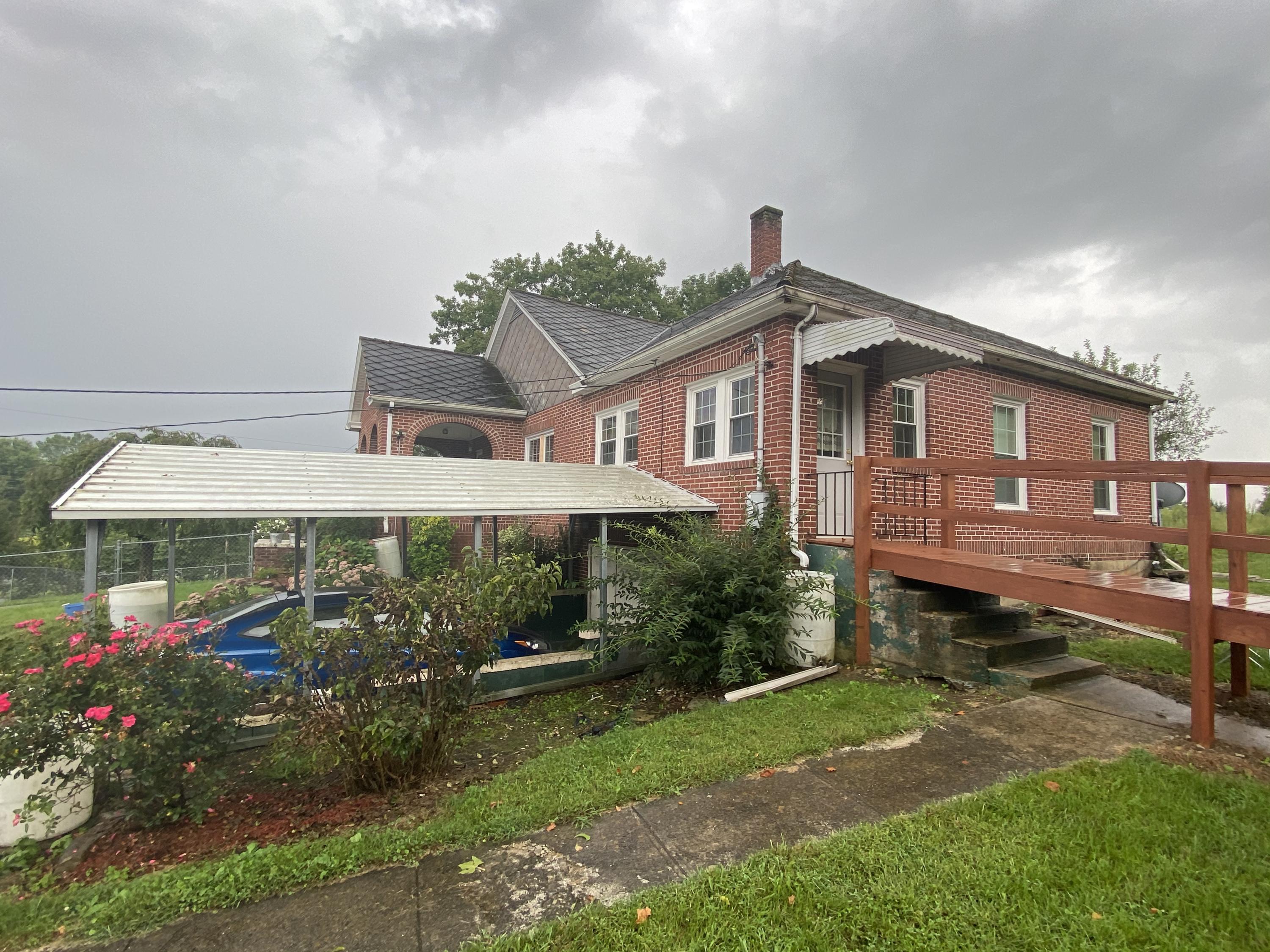 6911 Wilderness Road Ewing, VA 24248 - Photo 5 of 23 18D5A269-6119-4C42-B574-2BC7A3EC3788