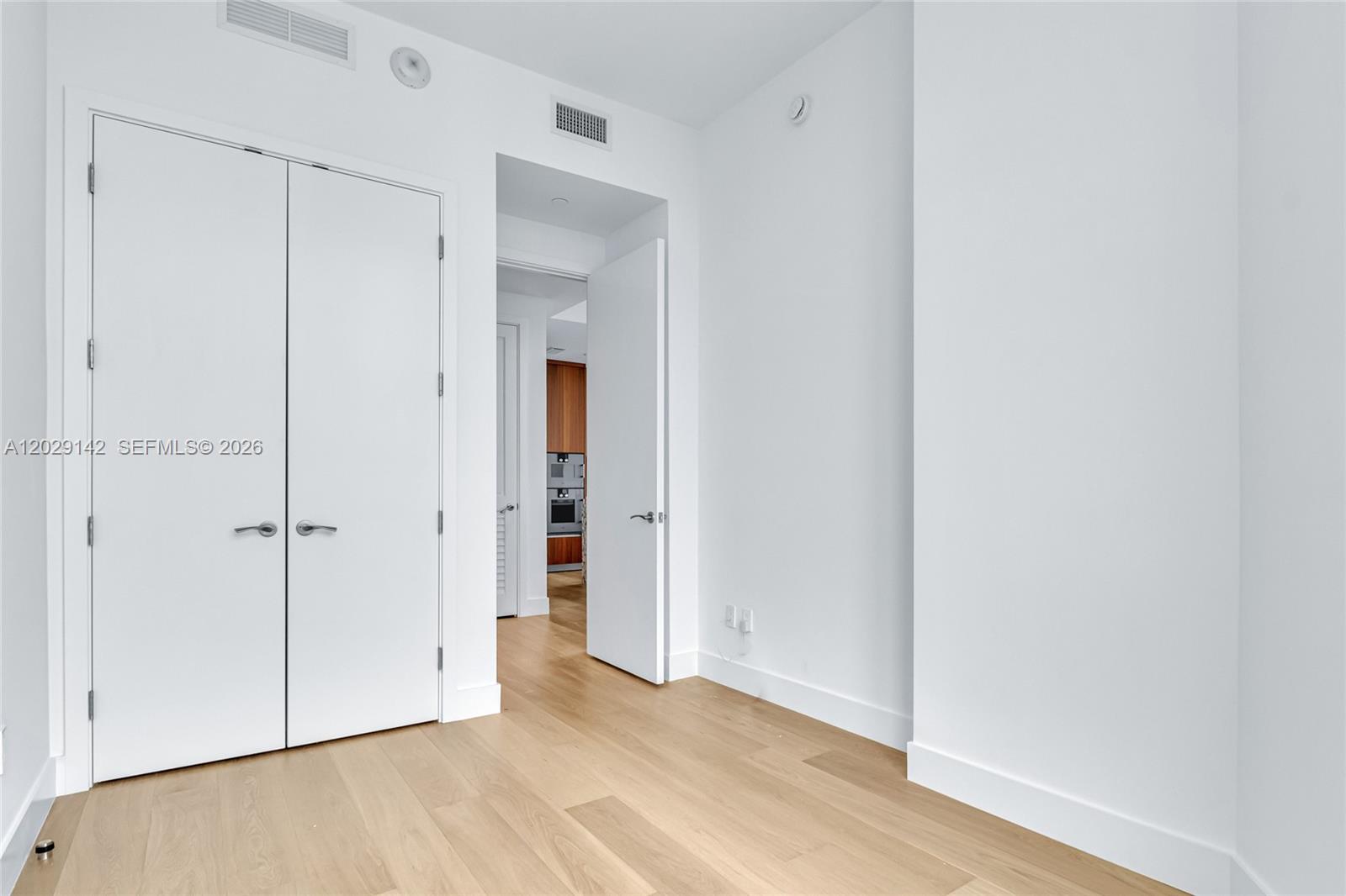 175 Southeast 25th Road, Unit 1103 Miami, FL 33129 - Photo 8 of 31