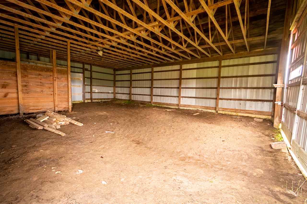 9992 South Green Road Shepherd, MI 48883 - Photo 35 of 39 1875334-34.JPG