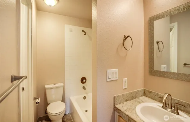 $475,000 | 11107 Northeast 125th Lane, Unit F222, Kirkland, WA 98034