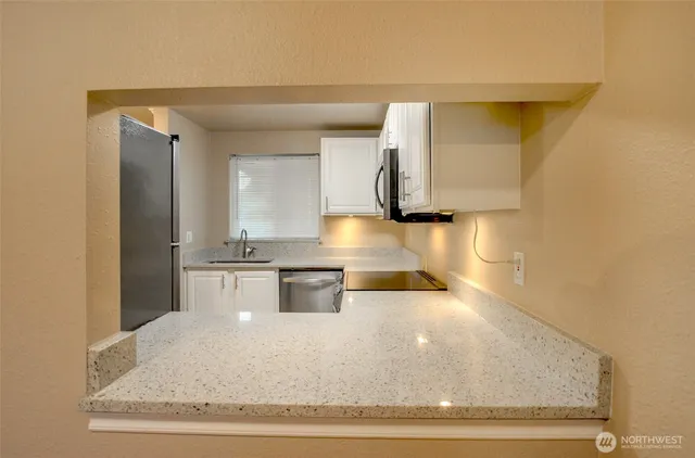 $475,000 | 11107 Northeast 125th Lane, Unit F222, Kirkland, WA 98034