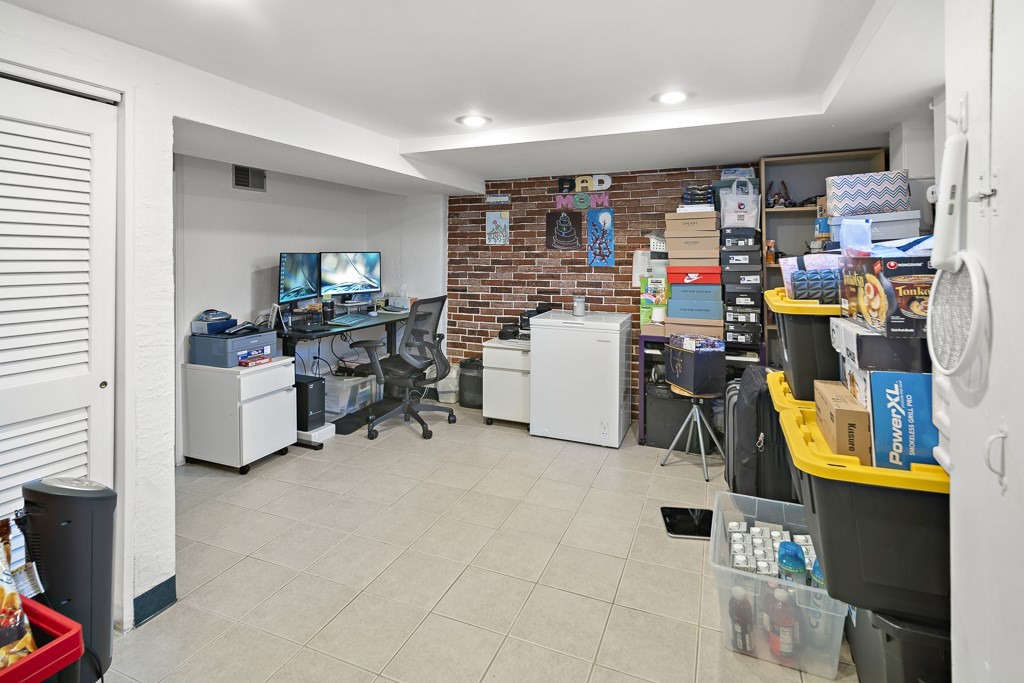 65 Pierce Road, Unit 65 Watertown, MA 02472 - Photo 18 of 20 Gallery Image 18