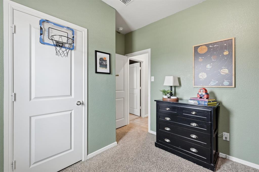 9200 Desertrock Road Fort Worth, TX 76131 - Photo 24 of 36