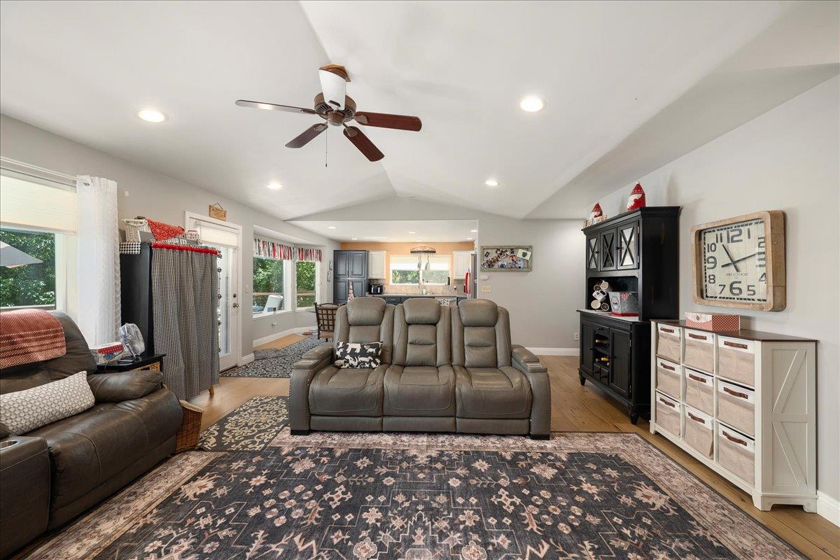 4375 Harness Tract Road Camino, CA 95709 - Photo 9 of 86
