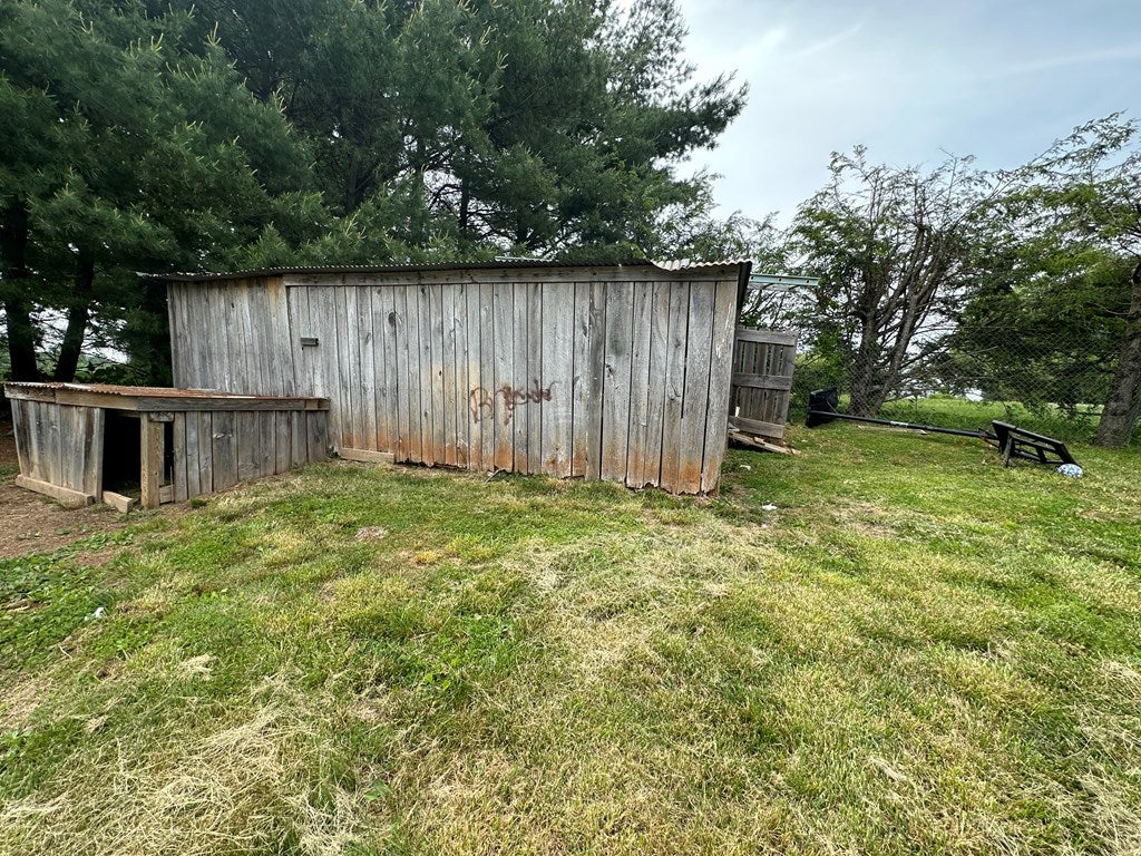 1440 Fairview Road Galax, VA 24333 - Photo 13 of 24 Gallery Image 13
