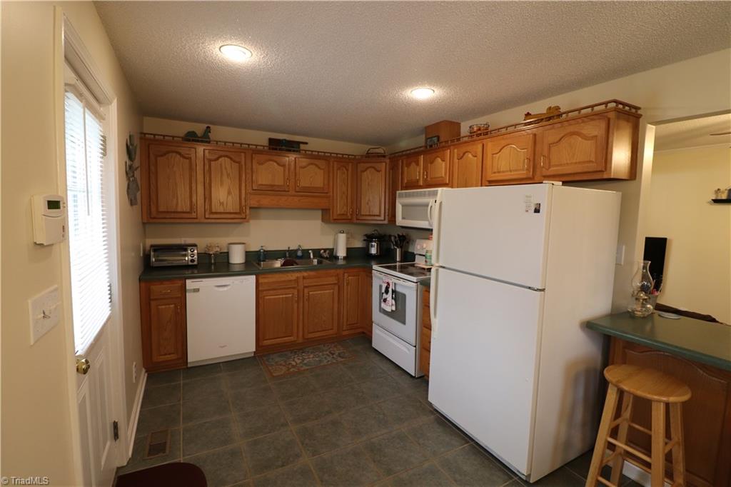 7381 Broad Street Rural Hall, NC 27045 - Photo 4 of 17
