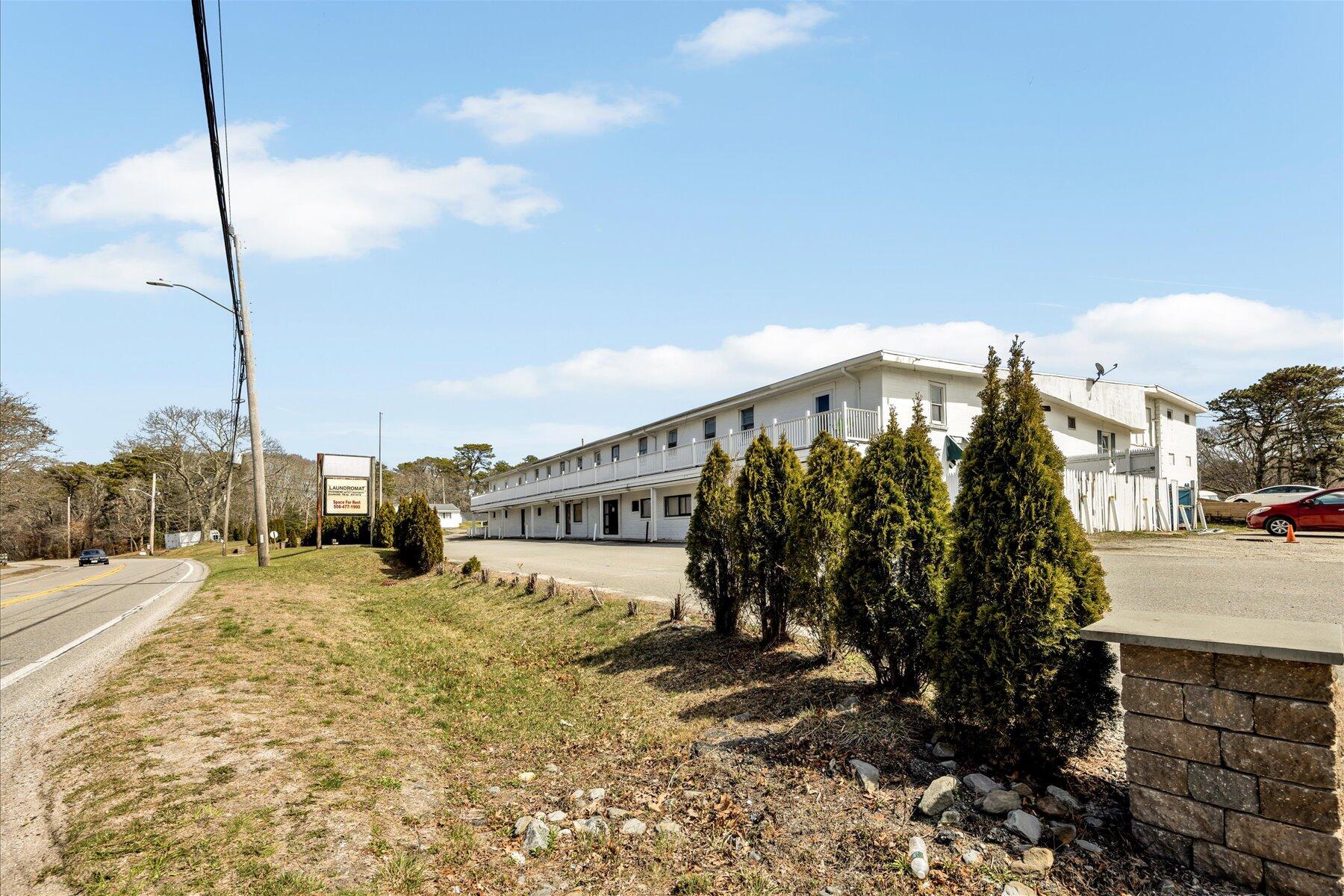 Undisclosed Address Mashpee, MA 02649 - Photo 2 of 41 11-889A0850