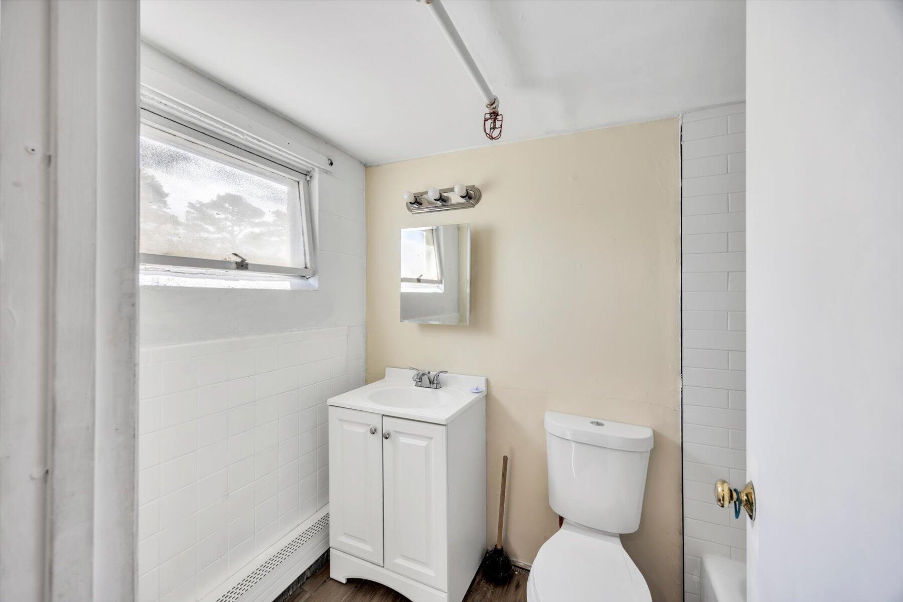 Undisclosed Address Mashpee, MA 02649 - Photo 8 of 41 30-889A0808