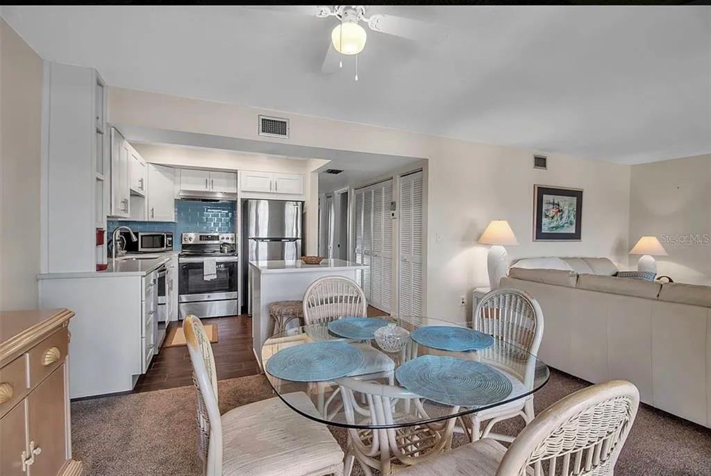 5420 Swift Road, Unit 38 Sarasota, FL 34231 - Photo 8 of 28 Gallery Image 8