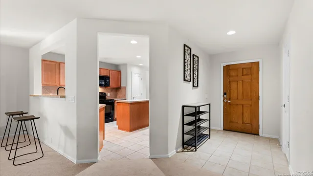 $2,100 | 600 Planters Pass, Schertz, TX 78154