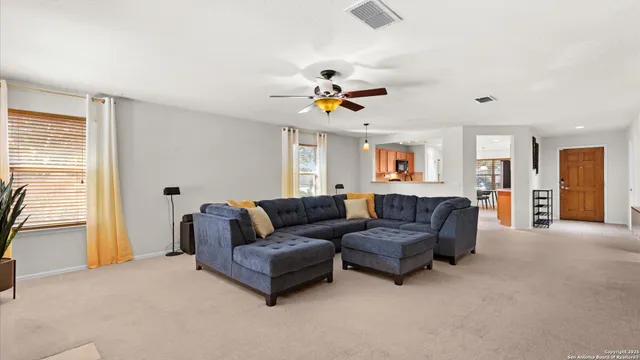 $2,100 | 600 Planters Pass, Schertz, TX 78154