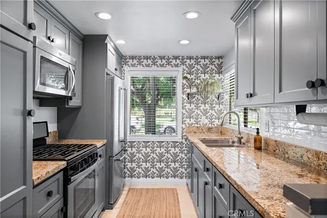 $715,000 | 3 Smokestone, Irvine, CA 92614