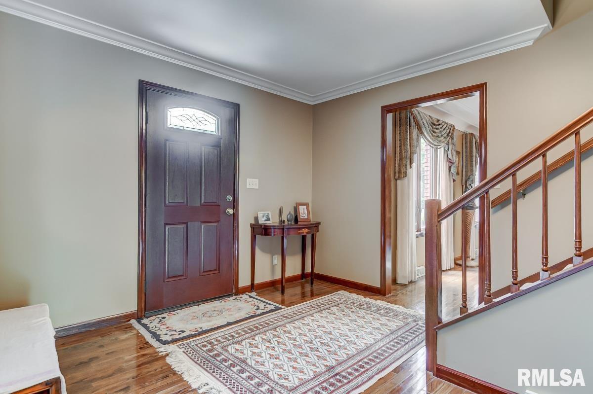 2009 Oak Creek Road Springfield, IL 62704 - Photo 6 of 50 Gallery Image 6