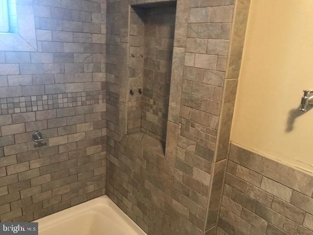 515 South Fairview Street Riverside, NJ 08075 - Photo 25 of 32 unit 2 full bathroom