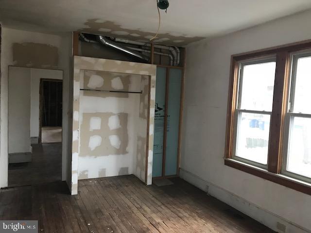 515 South Fairview Street Riverside, NJ 08075 - Photo 8 of 32 unit 1 bedroom 1