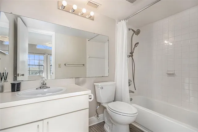 $158,000 | 315 Lakepointe Drive, Unit 104, Altamonte Springs, FL 32701