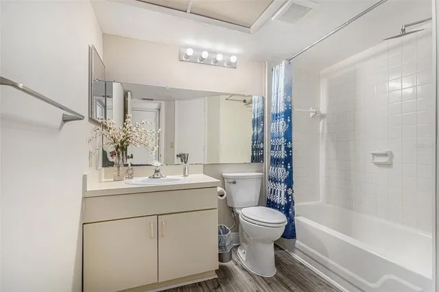 $158,000 | 315 Lakepointe Drive, Unit 104, Altamonte Springs, FL 32701