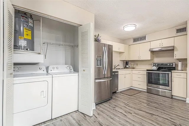 $158,000 | 315 Lakepointe Drive, Unit 104, Altamonte Springs, FL 32701