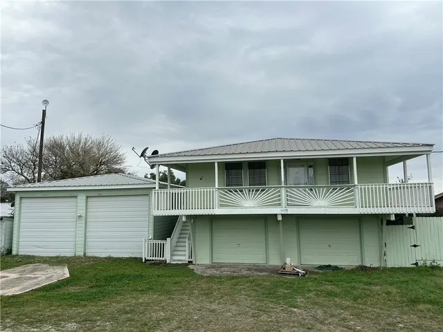 $375,000 | 113 White Pt Trail, Sandia, TX 78383