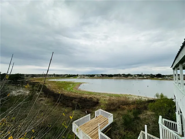 $375,000 | 113 White Pt Trail, Sandia, TX 78383