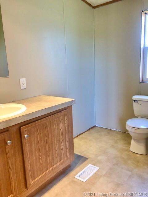 4695 Hill Grove Road Southwest Corydon, IN 47112 - Photo 13 of 32