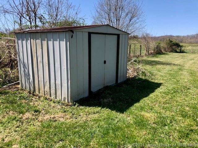 4695 Hill Grove Road Southwest Corydon, IN 47112 - Photo 23 of 32