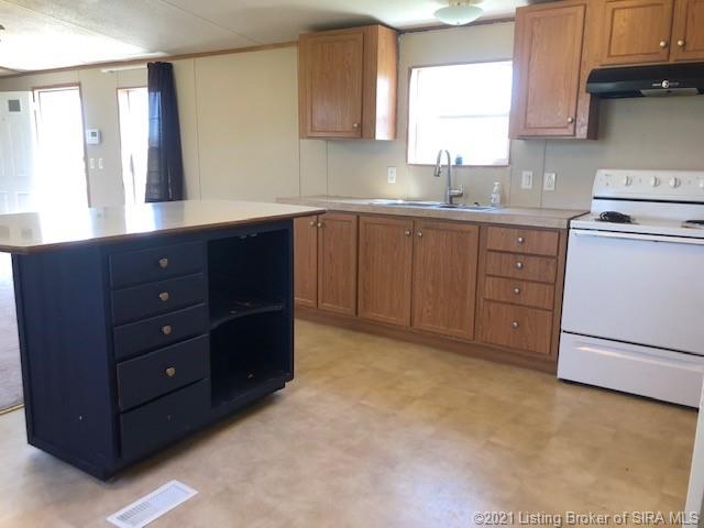 4695 Hill Grove Road Southwest Corydon, IN 47112 - Photo 5 of 32