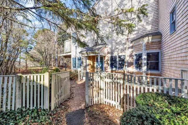 $525,000 | 10 Oak Glen, Unit 10, Yarmouth, MA 02675