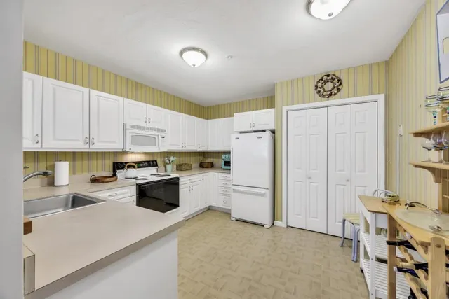 $525,000 | 10 Oak Glen, Unit 10, Yarmouth, MA 02675