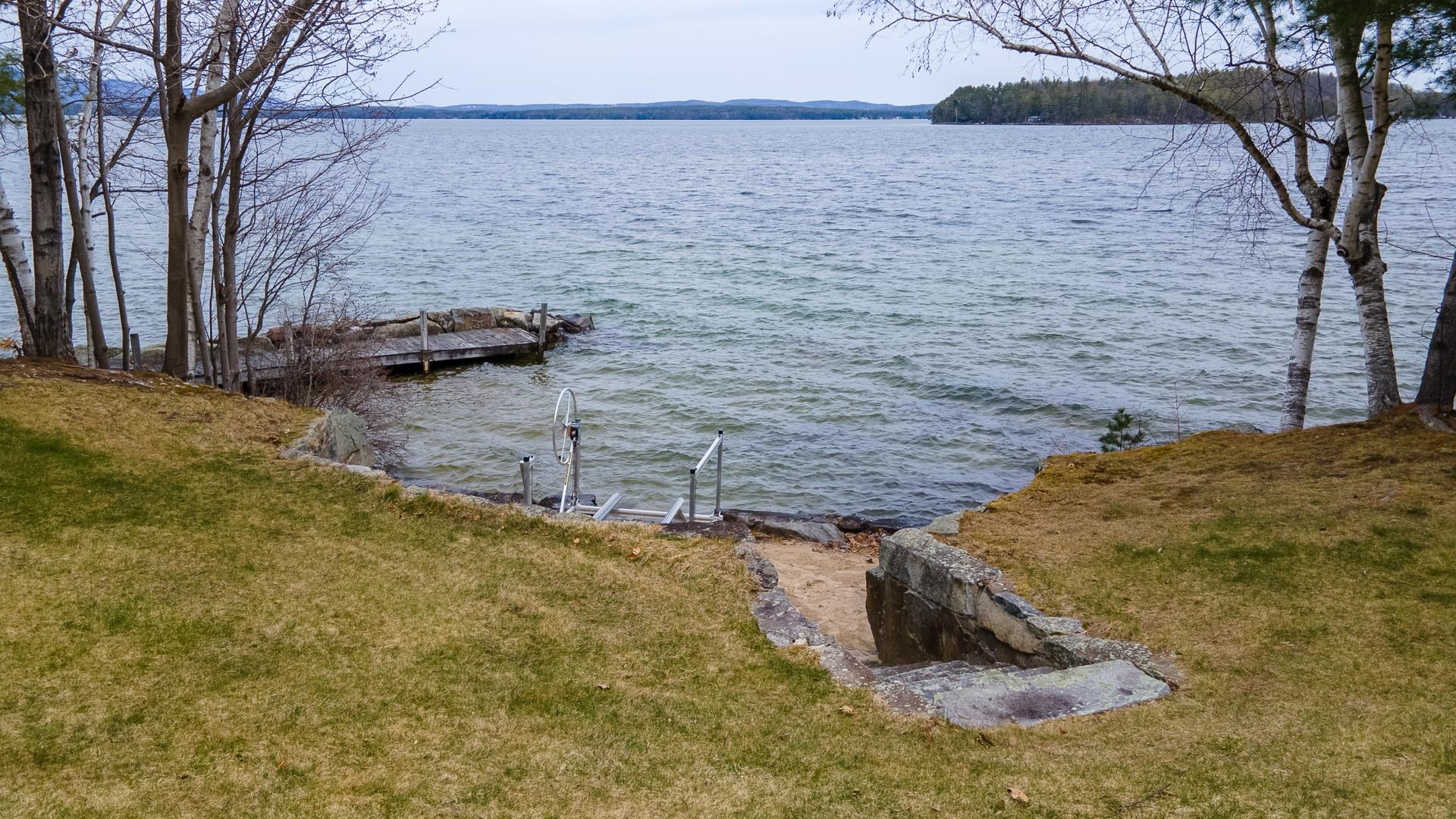 46 Dinsmoor Point Road Gilford, NH 03249 - Photo 4 of 40