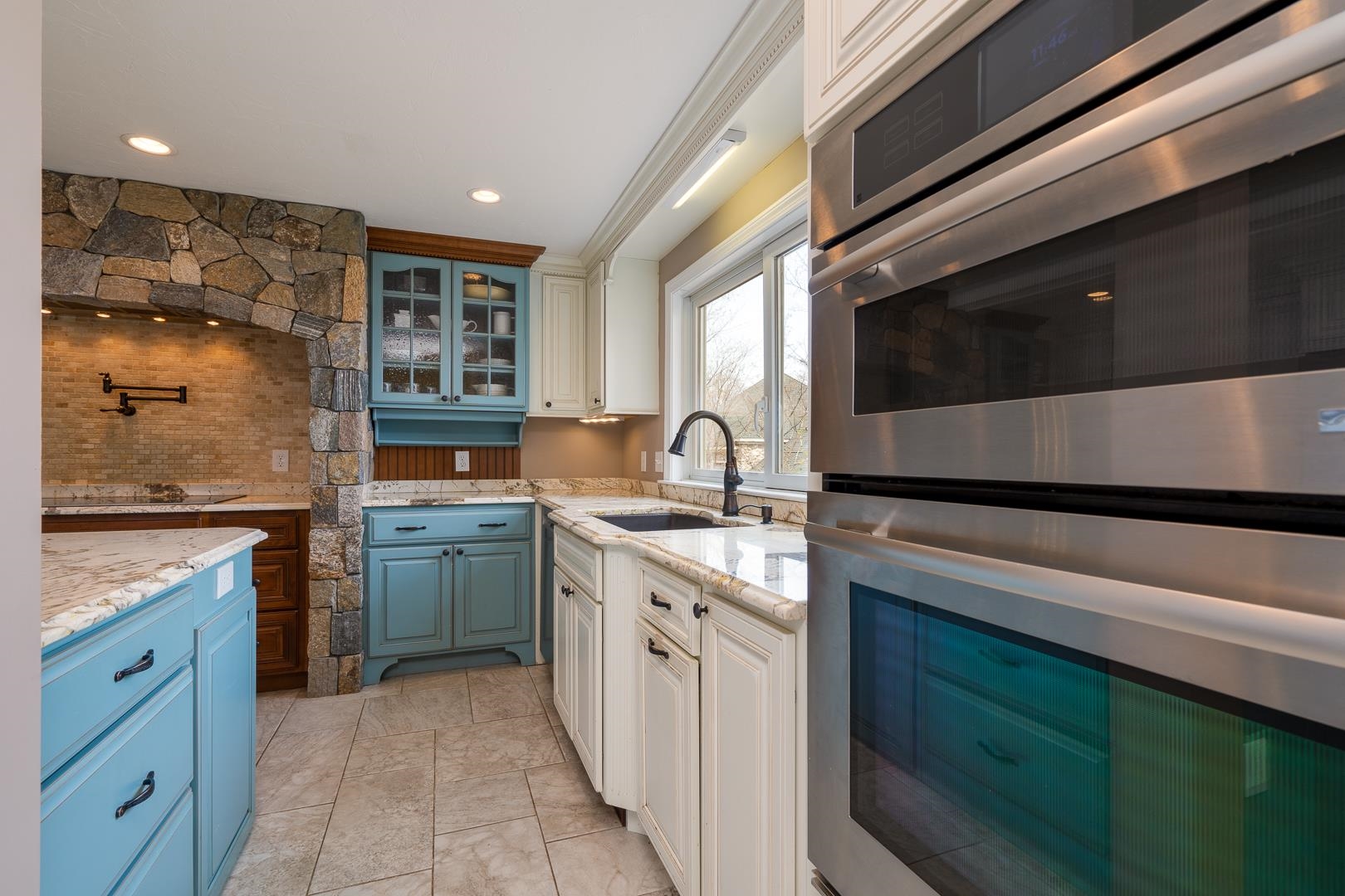 46 Dinsmoor Point Road Gilford, NH 03249 - Photo 10 of 40